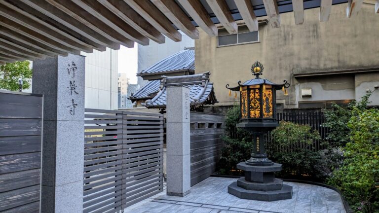 お寺のホテル