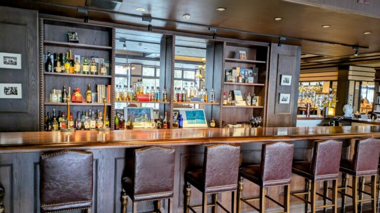 バーカウンター