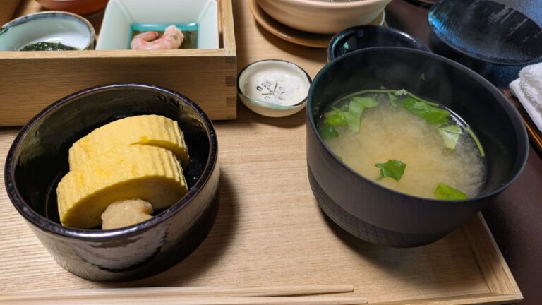 朝食